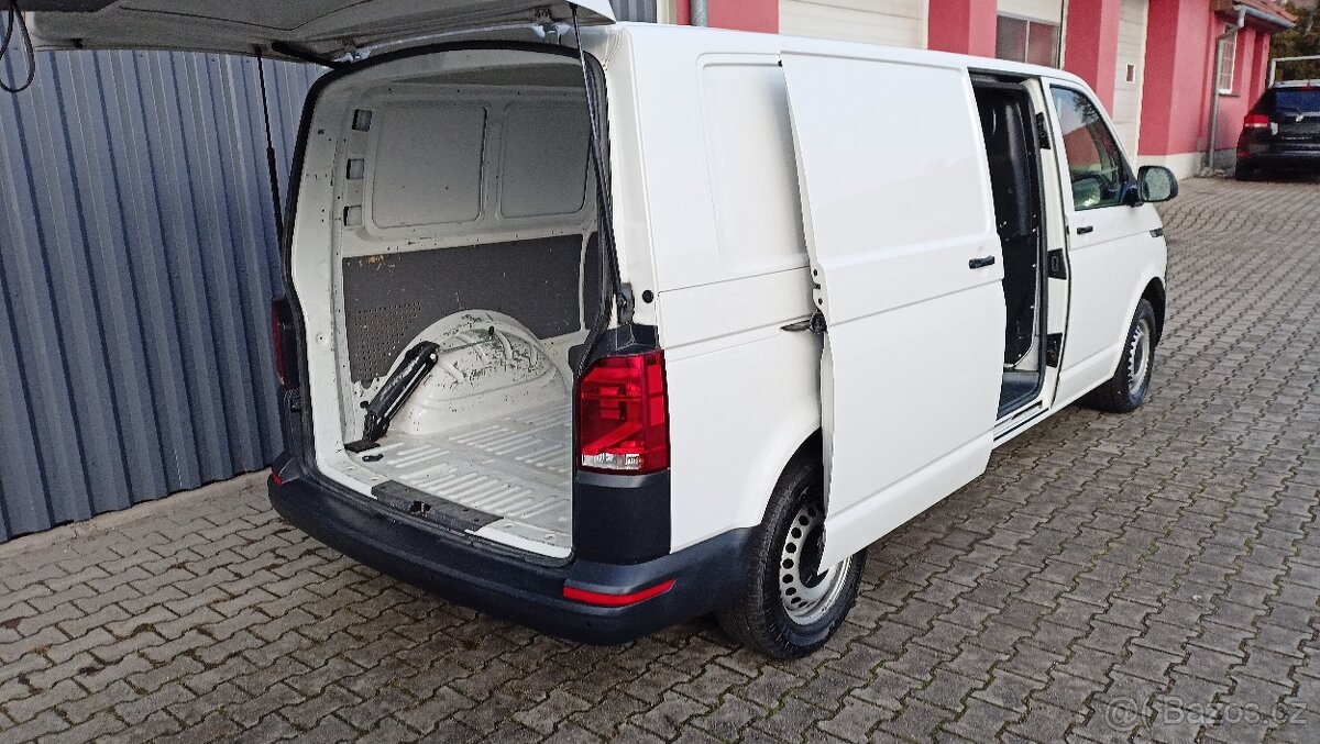 VW Transporter T6.1 LONG 110KW, DPH,senzory, pěkný - 14