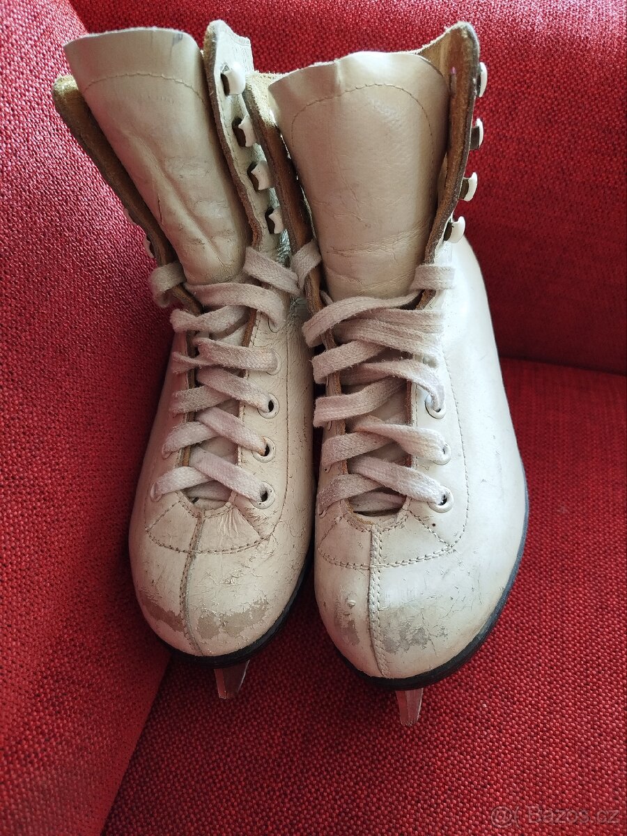 Dívčí brusle 34 - 14