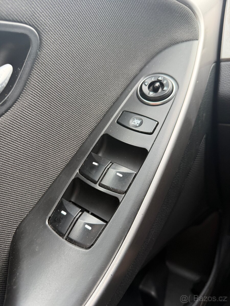 Hyundai i30 combi 1.6TDi 2017 - 14