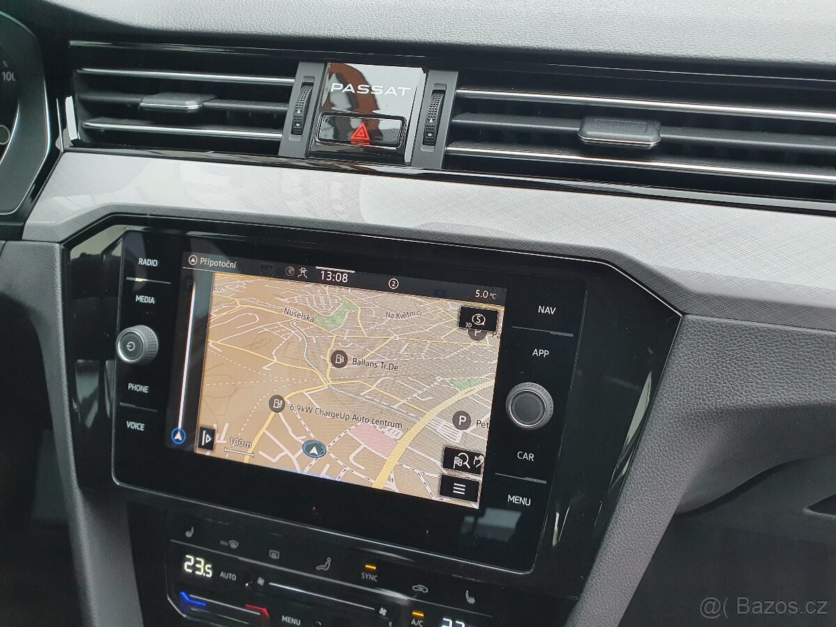 VW Passat B8 Variant 2.0 TDI 110kW Man. - záruka Autodraft - 14