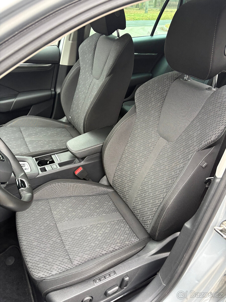 Škoda Octavia IV Combi 1.5 TSI e-TEC DSG - 14