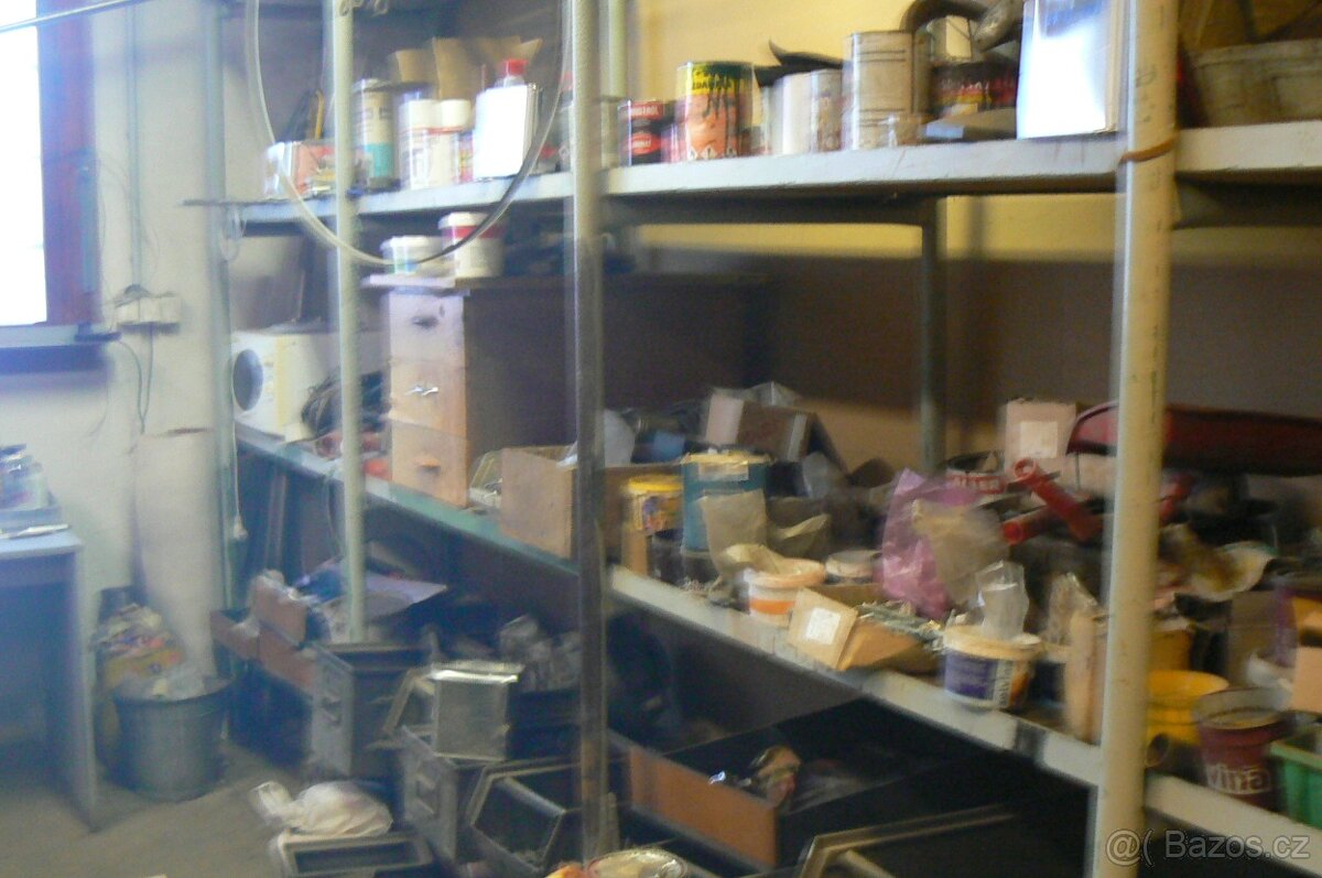 Vybavení zámečnické dílny. - 14