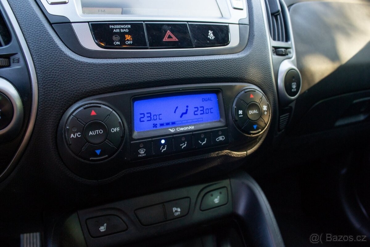 Hyundai ix35 2.0 CRDi VGT Premium 4x4 A/T - 14