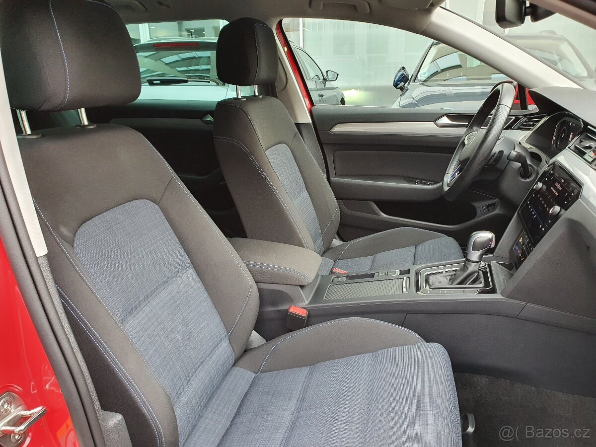 VW Passat B8 GTE Variant 1.4TSI 160kW DSG - záruka Autodraft - 14