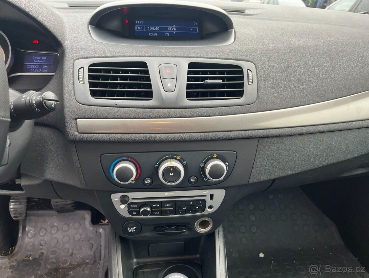 Renault Megane 1.6i - 14