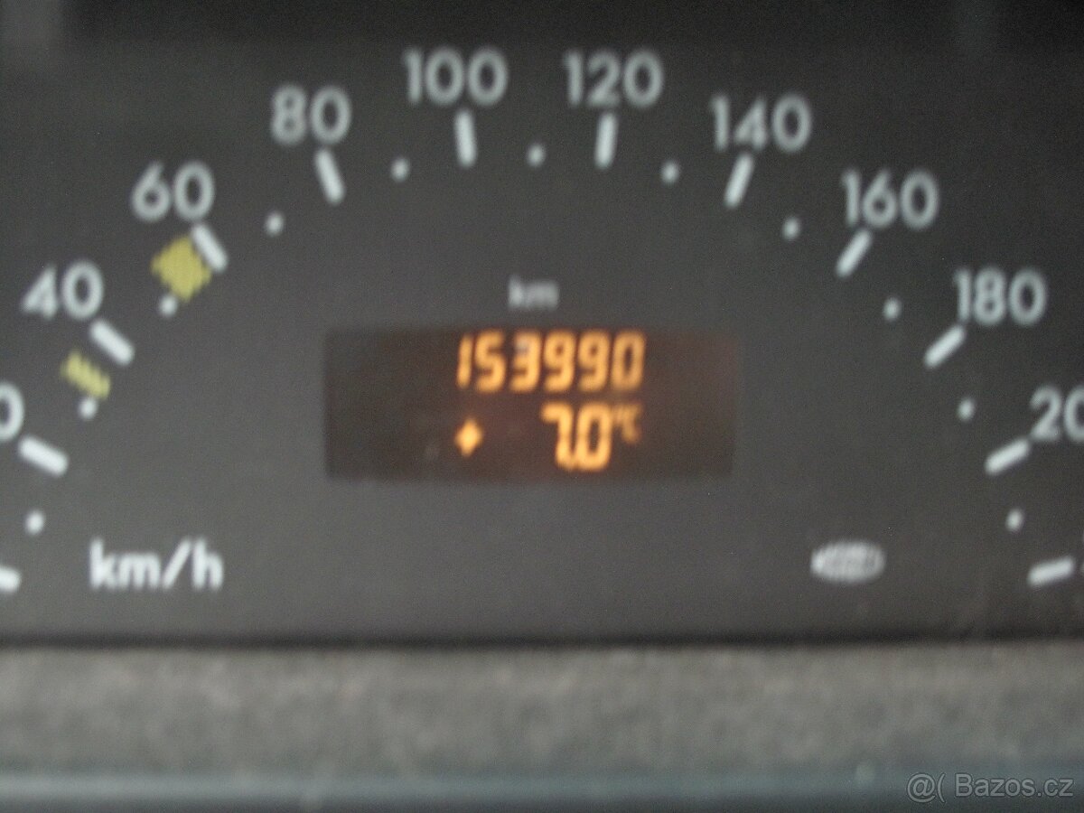 Mercedes-Benz A170 cdi automat v nouzáku - 14