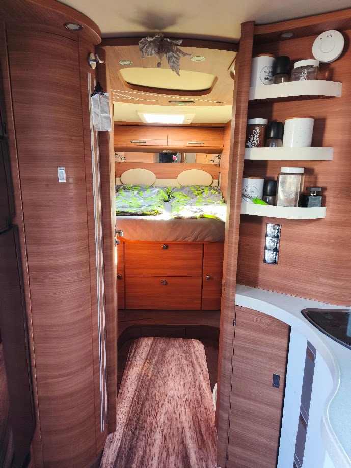 prodám, obytný automobil Carthago C-line 5.3 QB L - 14