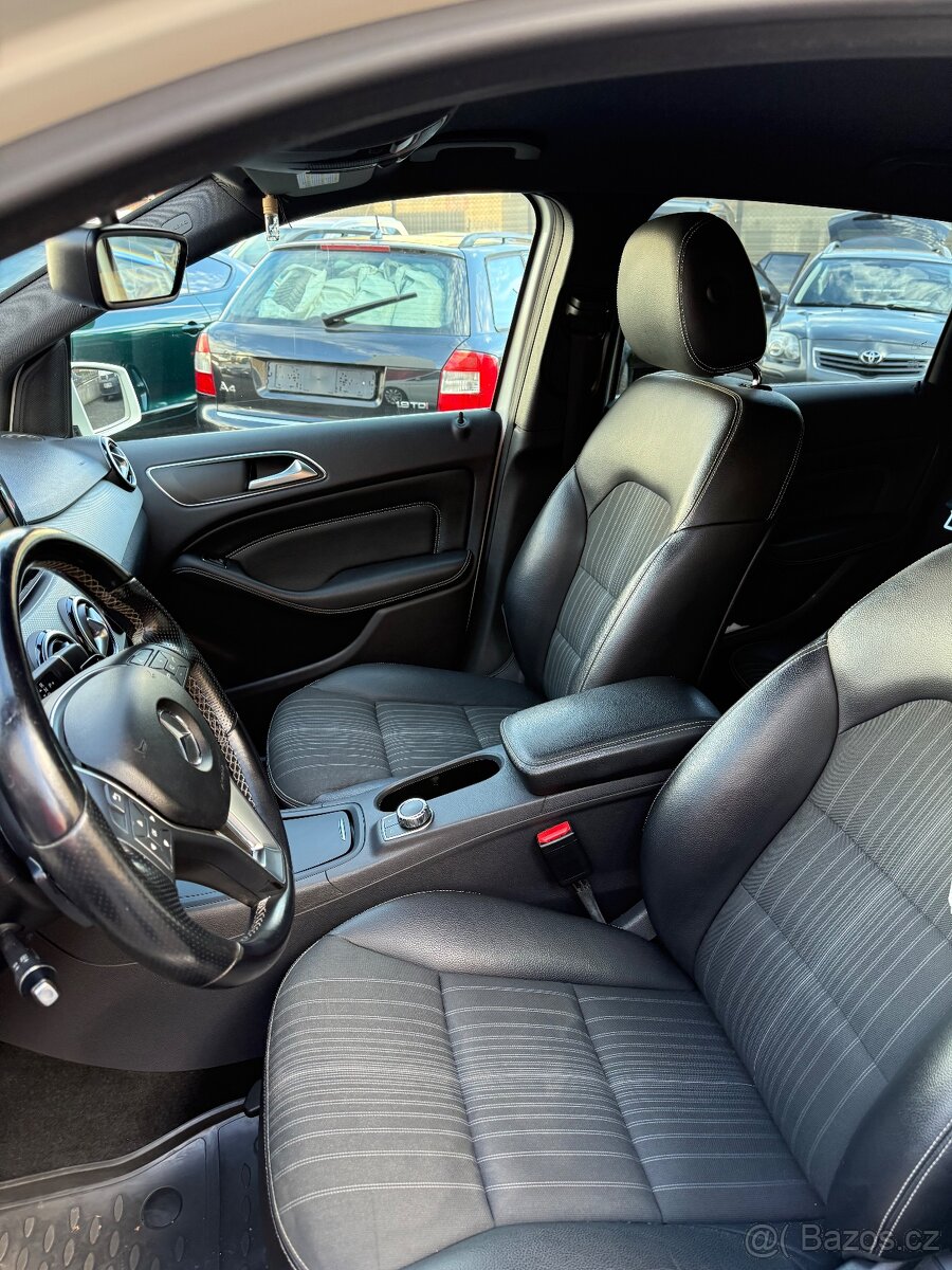 Mercedes-Benz B180 CDI • Automat • 2014 • 80 kW • Zachovalý - 14