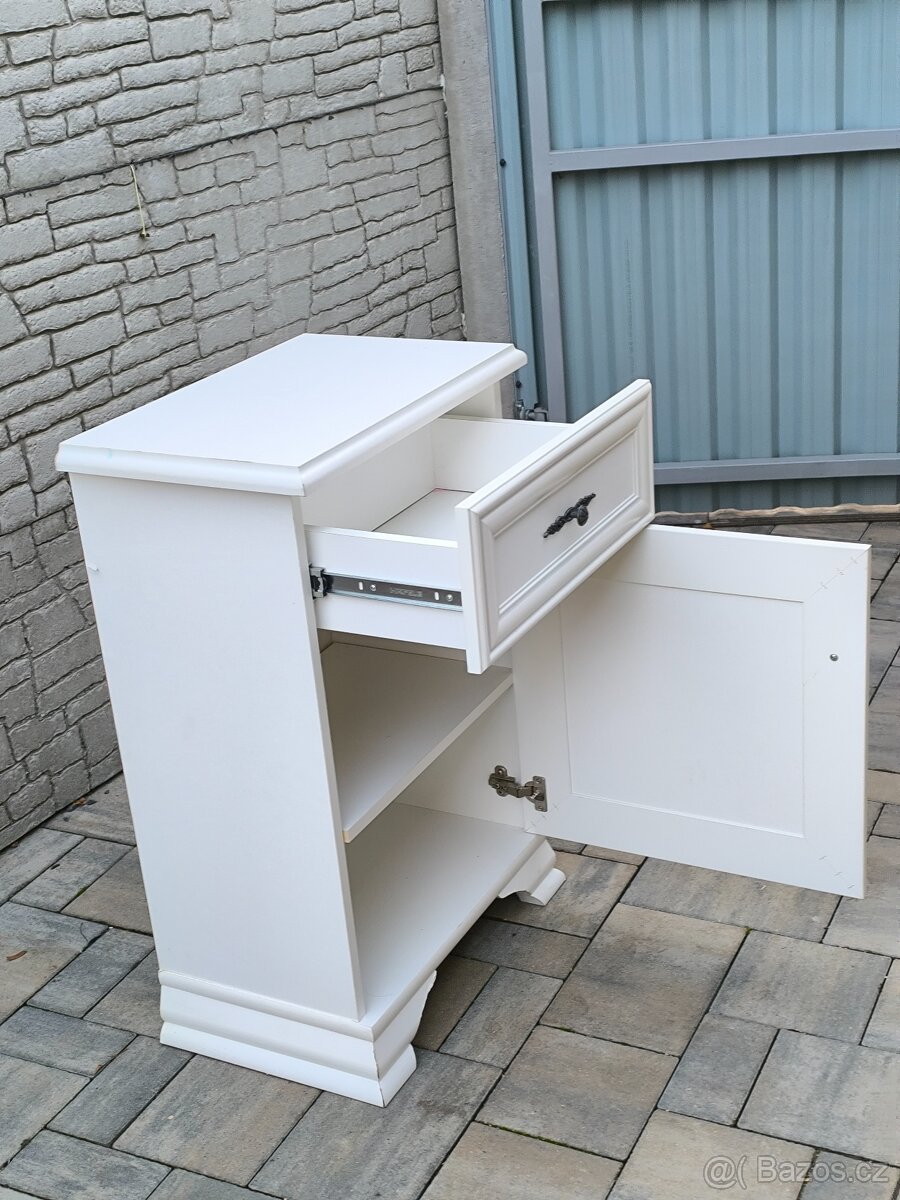 Prodám komodu Kentuki - 14