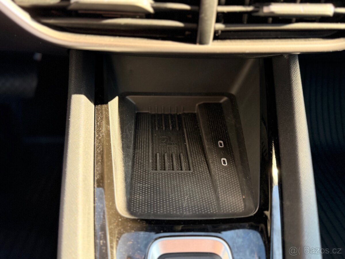 Škoda Octavia Combi Exclusive Selection - 14