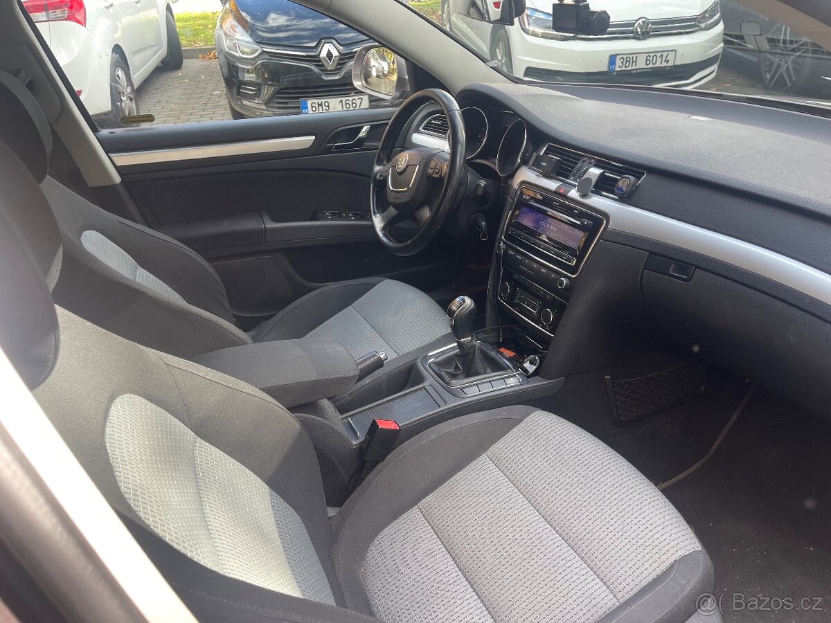 skoda superb 2.0 tdi 103 kw - 14