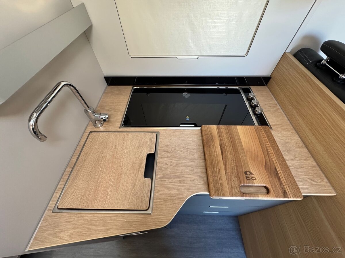 ADRIA MATRIX 670 SL, EDICE 60Y, 5. míst, polointegra - 14