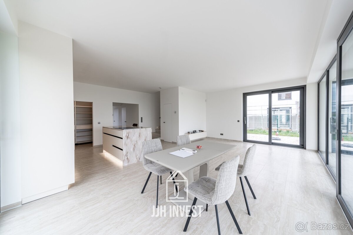 Rodinný dům 4+kk, 190 m², pozemek 824 m² – Vysoký Újezd, jen - 14