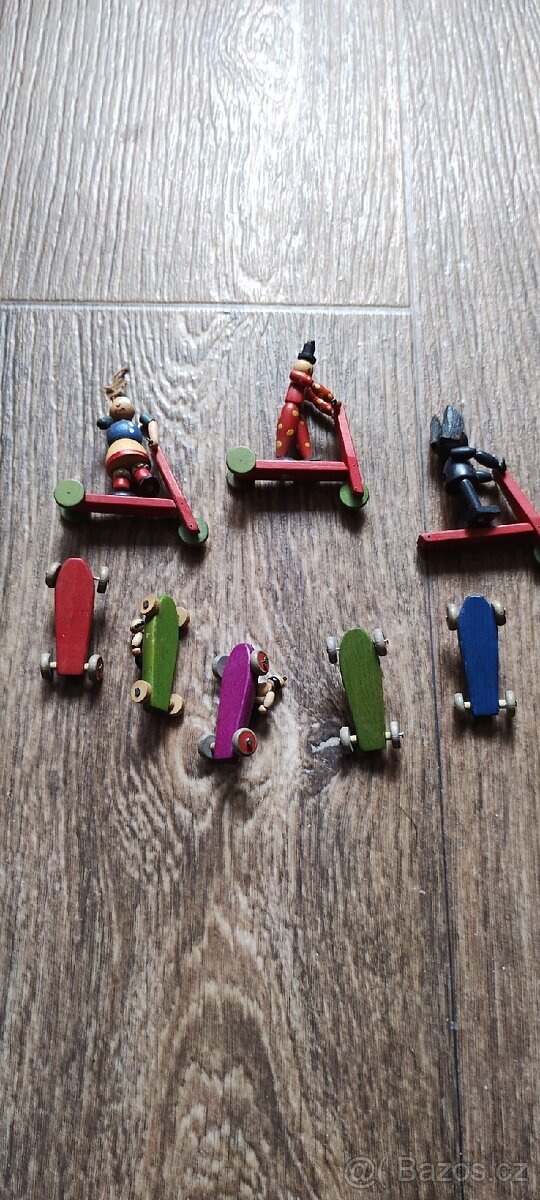 Dřevěné figurky a autíčka - 14