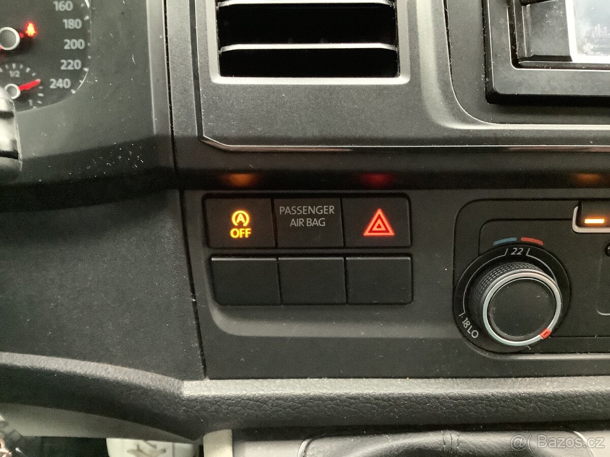 VW T6 Transporter, 8 míst,tažné - 14