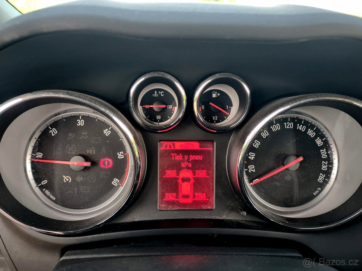 Opel Zafira Tourer - 14