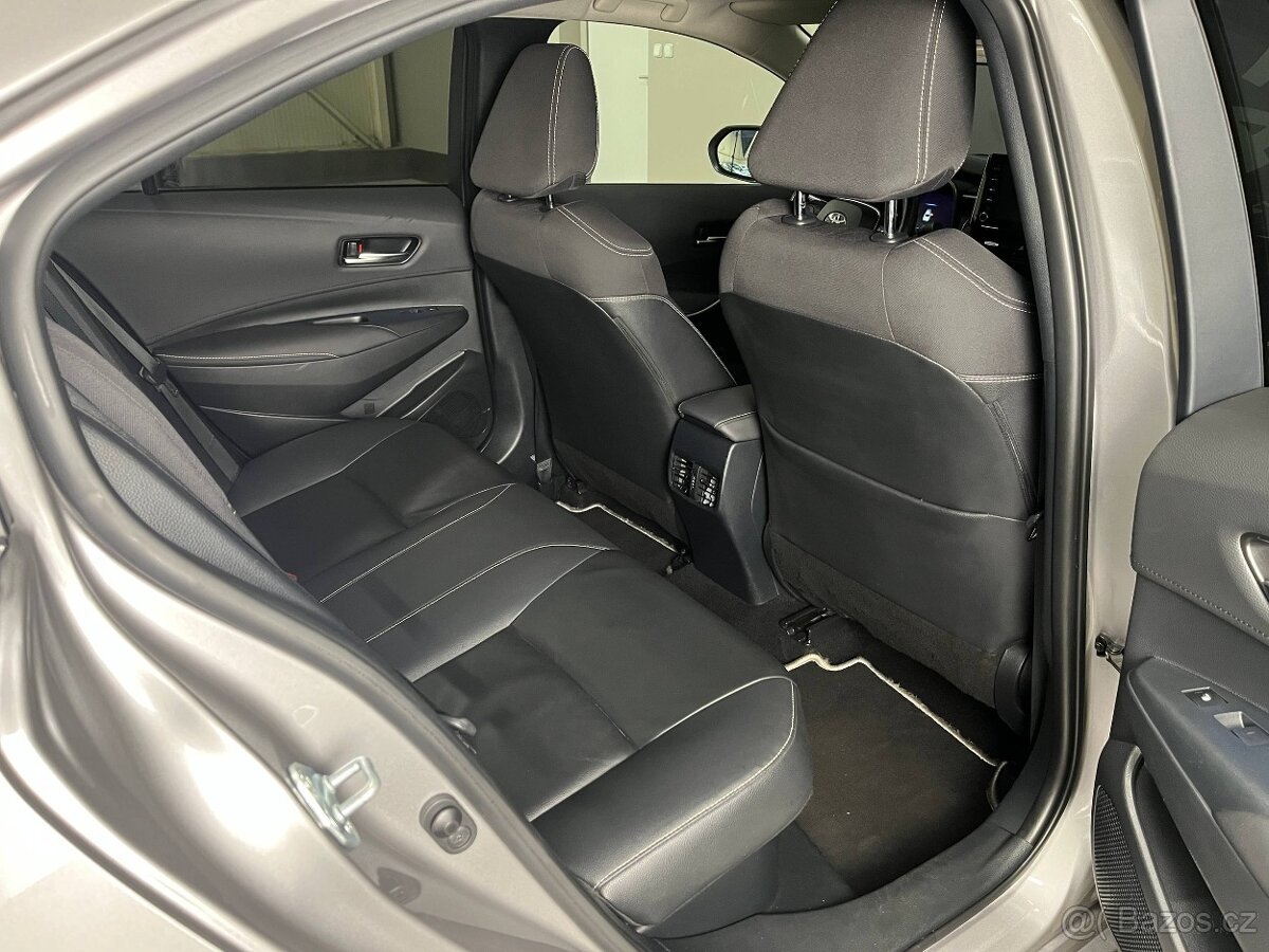 Toyota Corolla 1.8i Hybrid, r. 2020, 103t.km, výbava, servis - 14