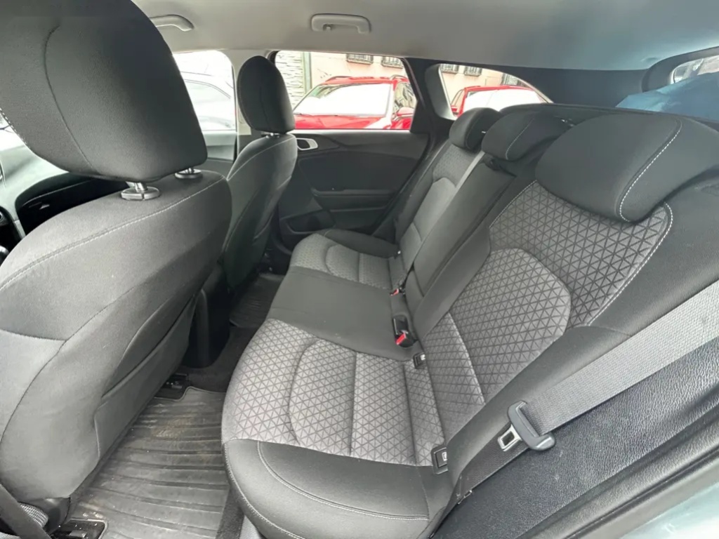 Kia Cee´d, 1.6 CRDi 100 KW - 14