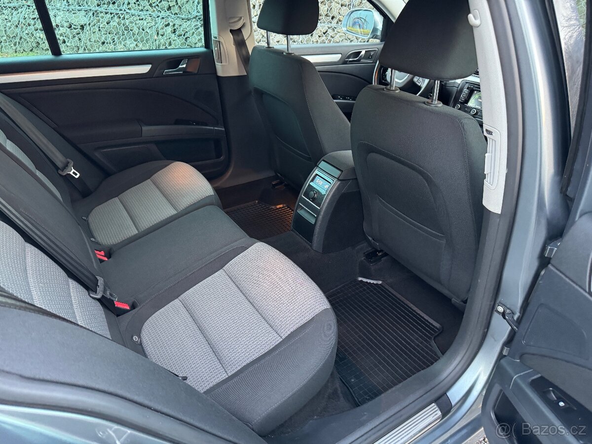 Škoda Superb II 2.0TDI 103KW DSG 2013,Navi,ALU R16,BI-XEN - 14