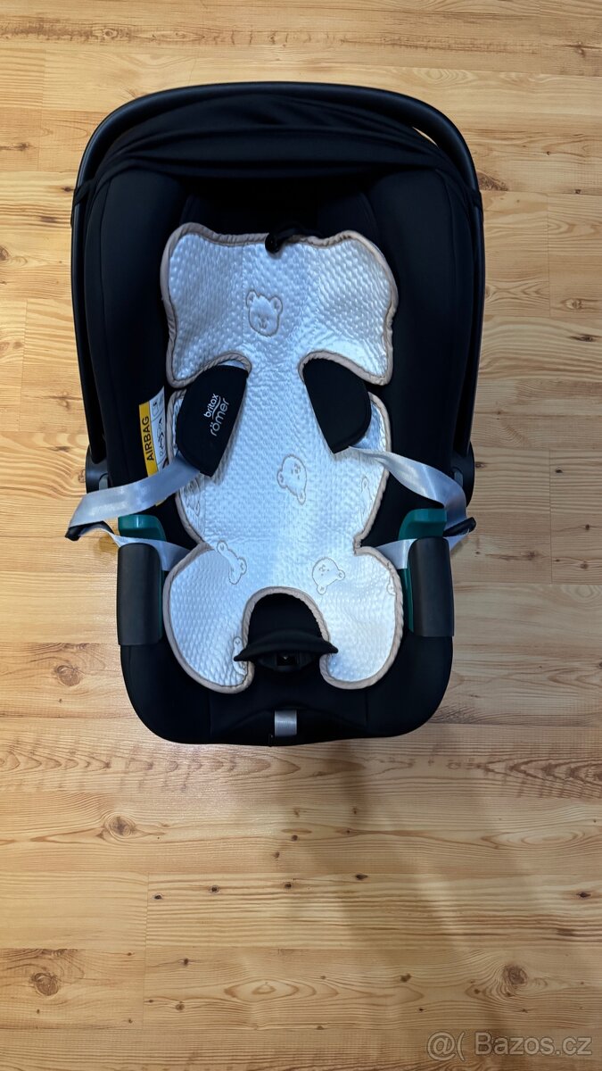 RÖMER Baby-Safe 3 + základna - 14