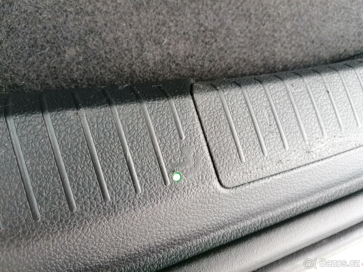 Volkswagen Golf 1.6 TDi IQ Drive,Panorama - 14