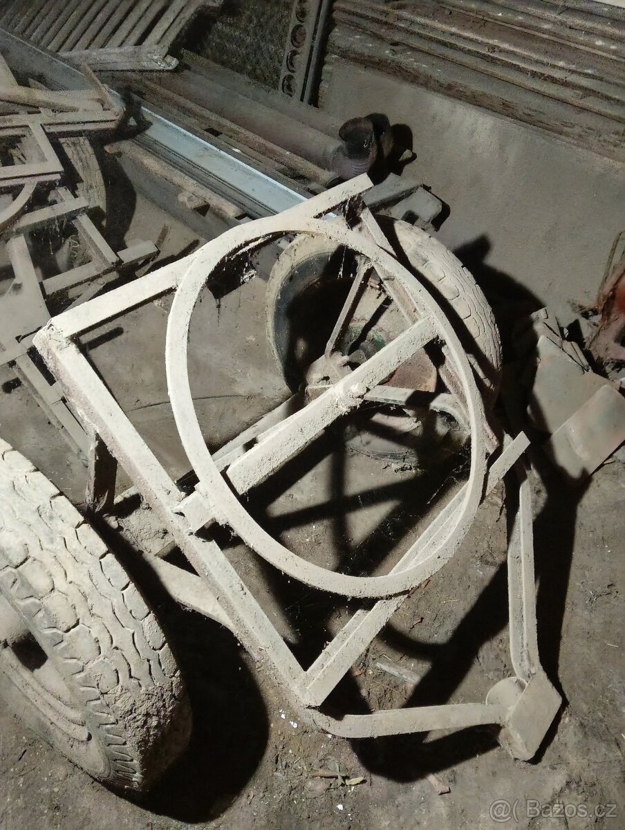 Staré zemědělské stroje - 14