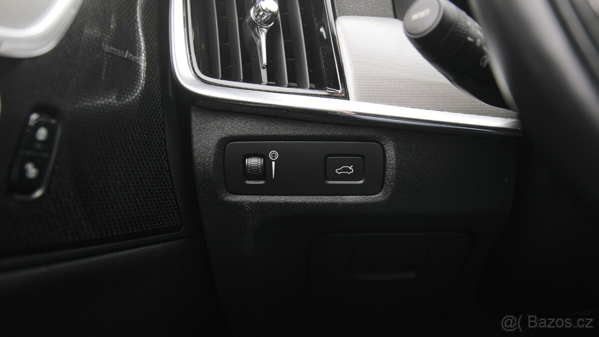 Volvo V90, CC B4 2,0/145kW AWD DPH - 14