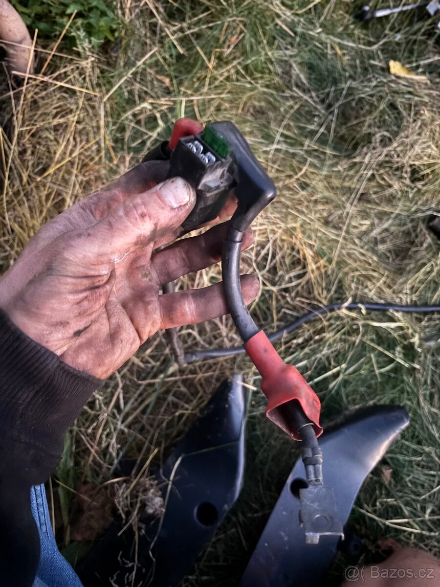 Nadrz sada zamku svody na Honda VTR 1000F Firestorm 96-00 - 14