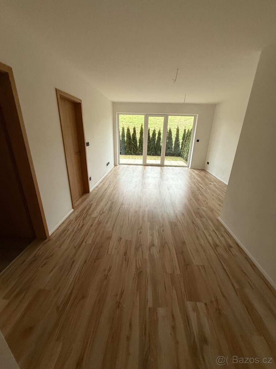 BYT-TOP-EXLUZIVNÍ 2+KK+ZAHRADA 82,85m2 věž A - 14