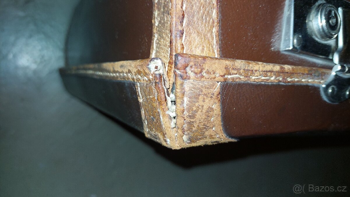 Starožitný kufr - 14