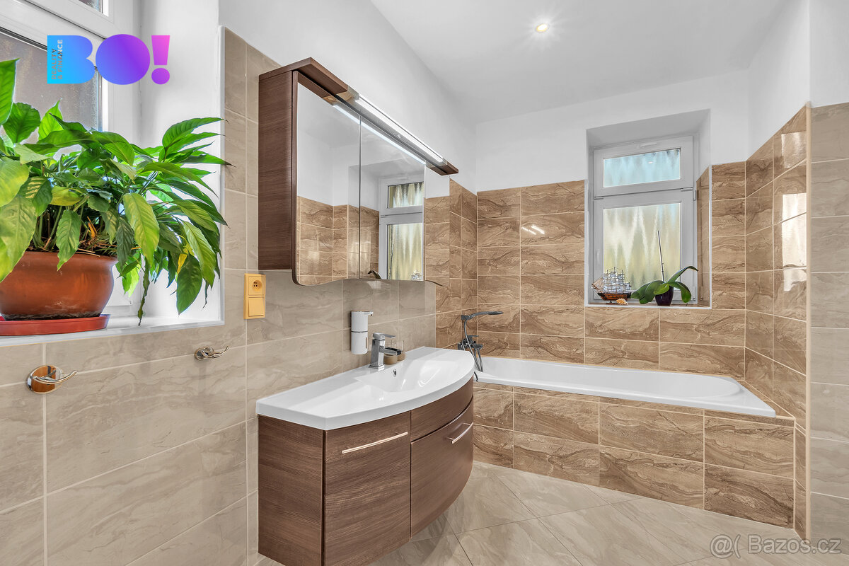 Prodej rodinného domu 239 m², pozemek 667 m², Slatina nad Úp - 14