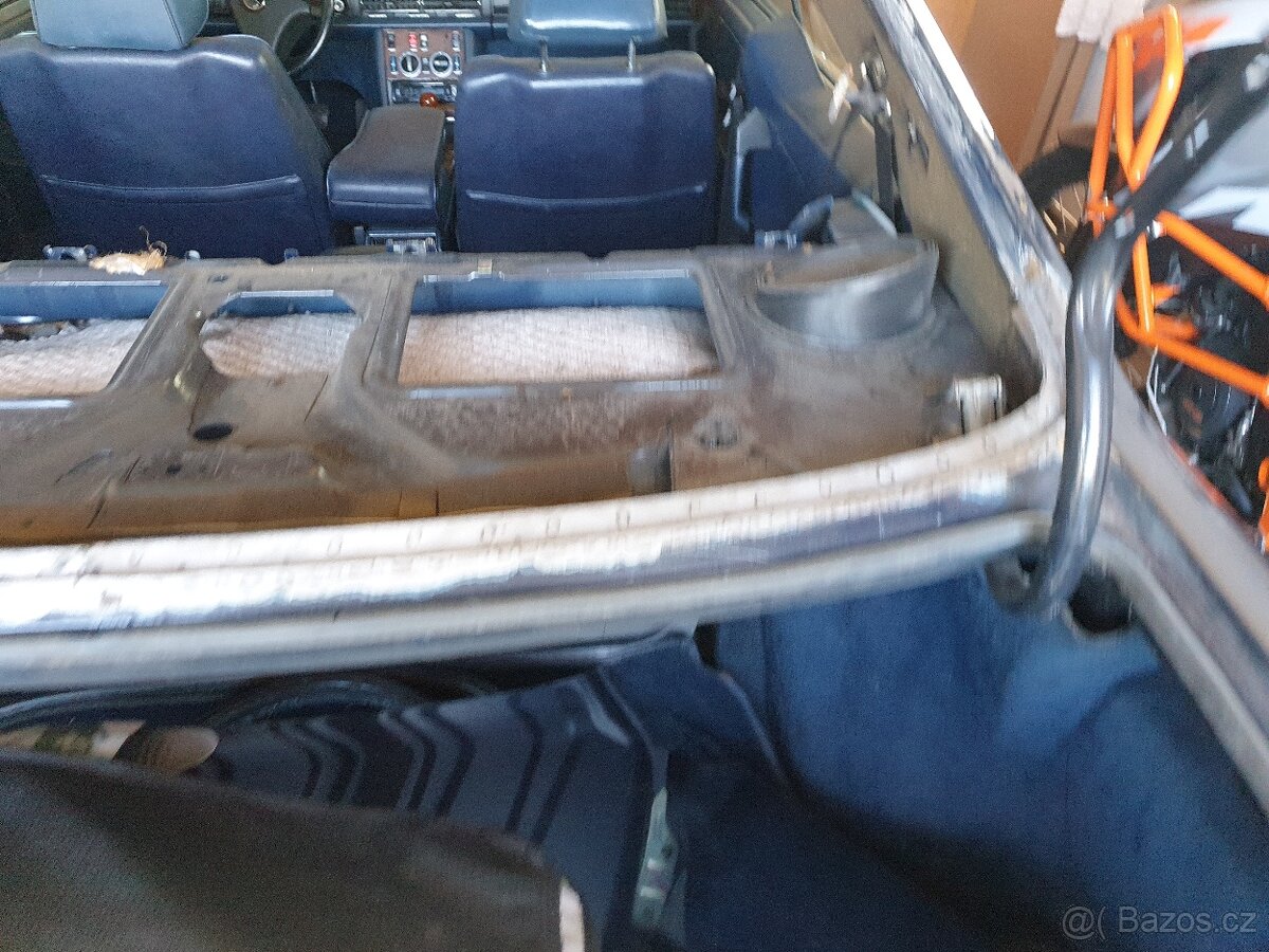 Mercedes SEC 500 - 14