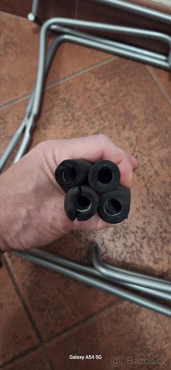 Stojany na reprobedny. - 14