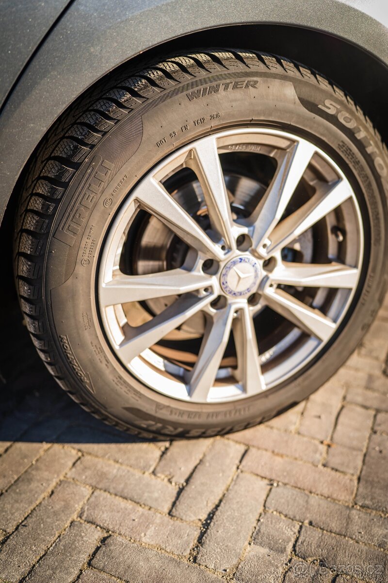 Mercedes-Benz E 220 D 4MATIC 2019 - 14