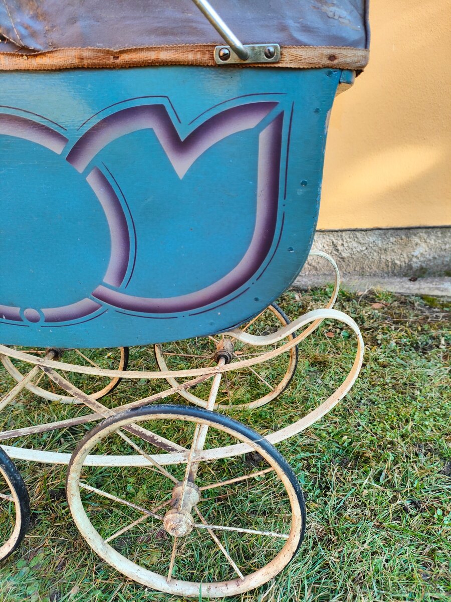 Starožitný kočárek pro panenky PHÖNIX - 14