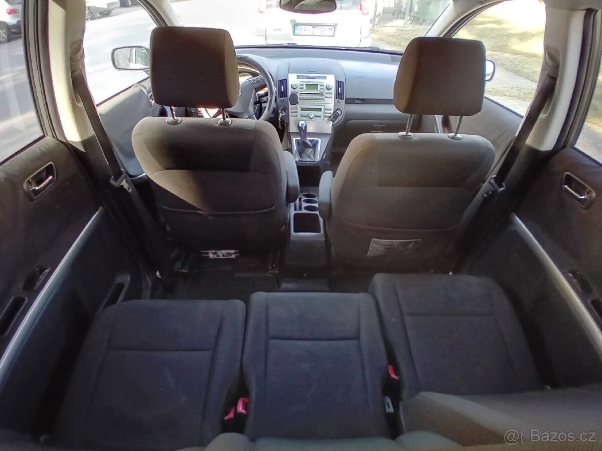 Toyota corrola verso - 14