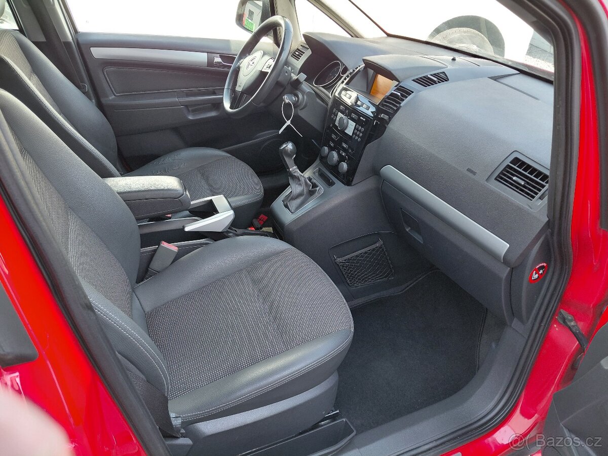 ZAFIRA 1.7 CDTi, r.11 7míst, po STK, VÝBAVA, VELMI SOLIDNÍ - 14