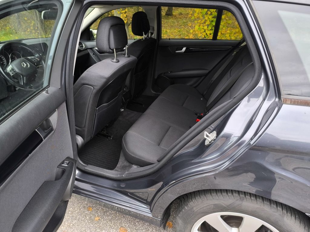 Mercedes-Benz Třídy C200, 2.2 CDi ,Xenon,navi - 14