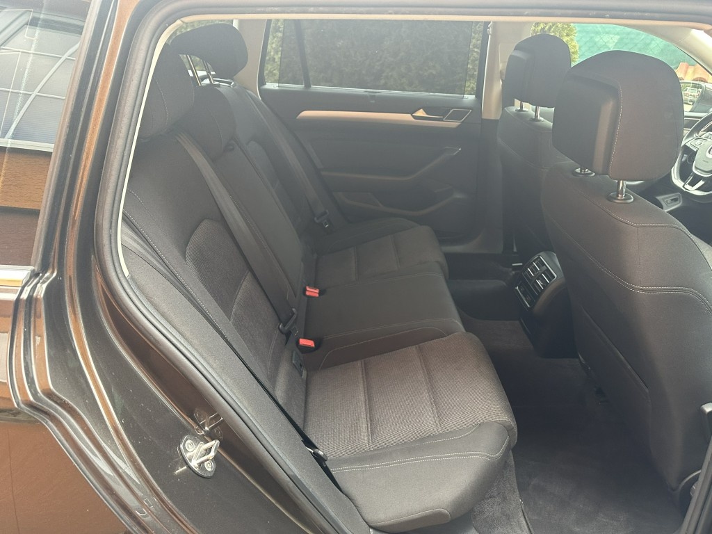 VW Passat 2.0 TDi 110kW - 14