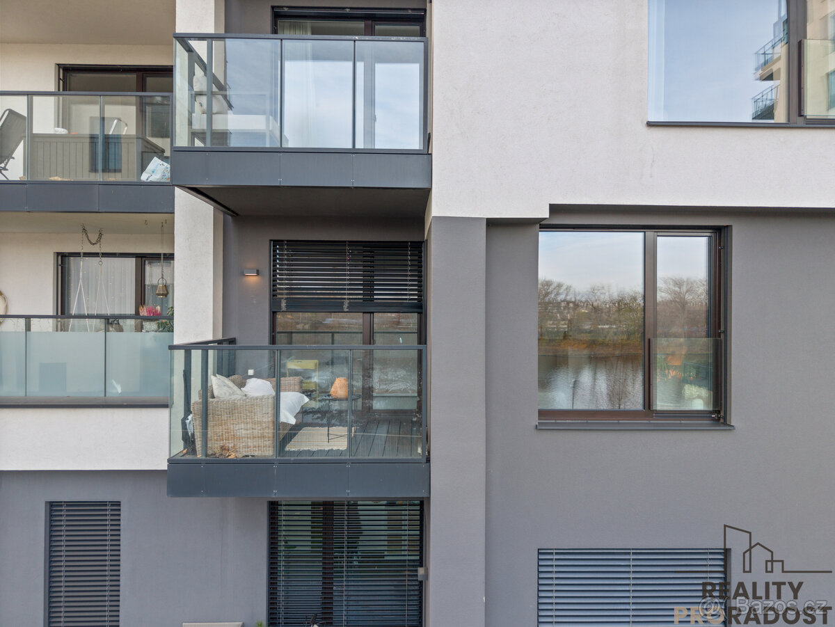 Pronájem bytu 2+kk/B, OV, 65 m2, Praha 7 - Holešovice - 14