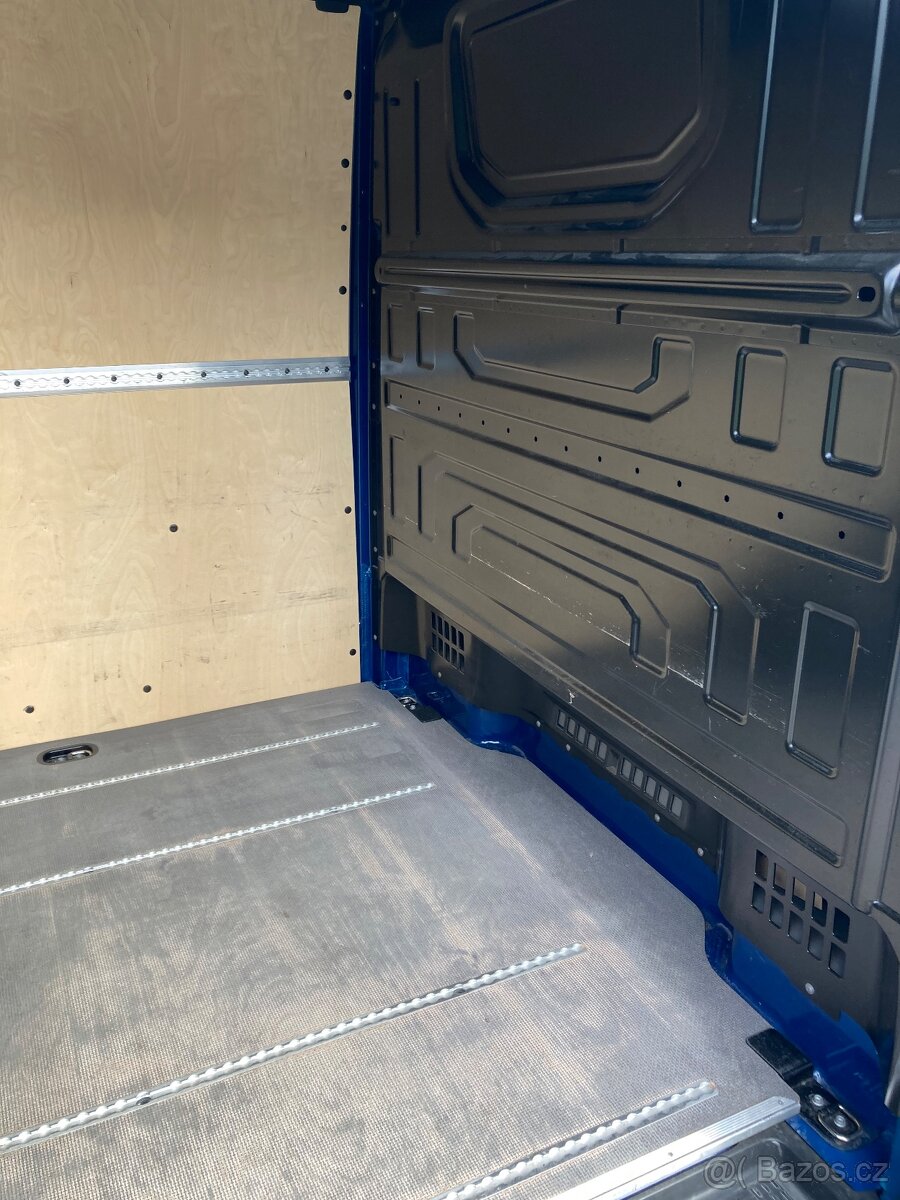 Crafter 35 2021 103kW LED Webasto kamera Navi - 14