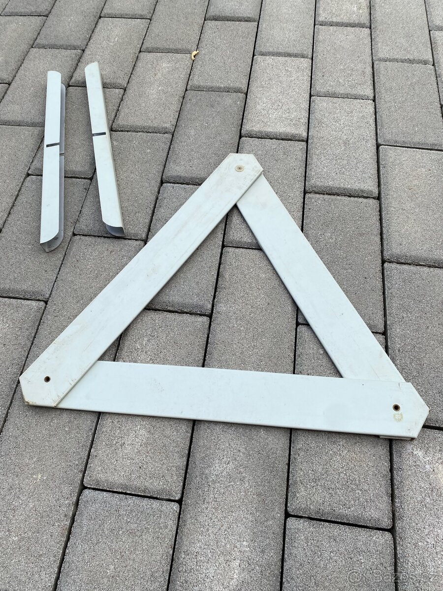 Výstražný trojúhelník retro - 14