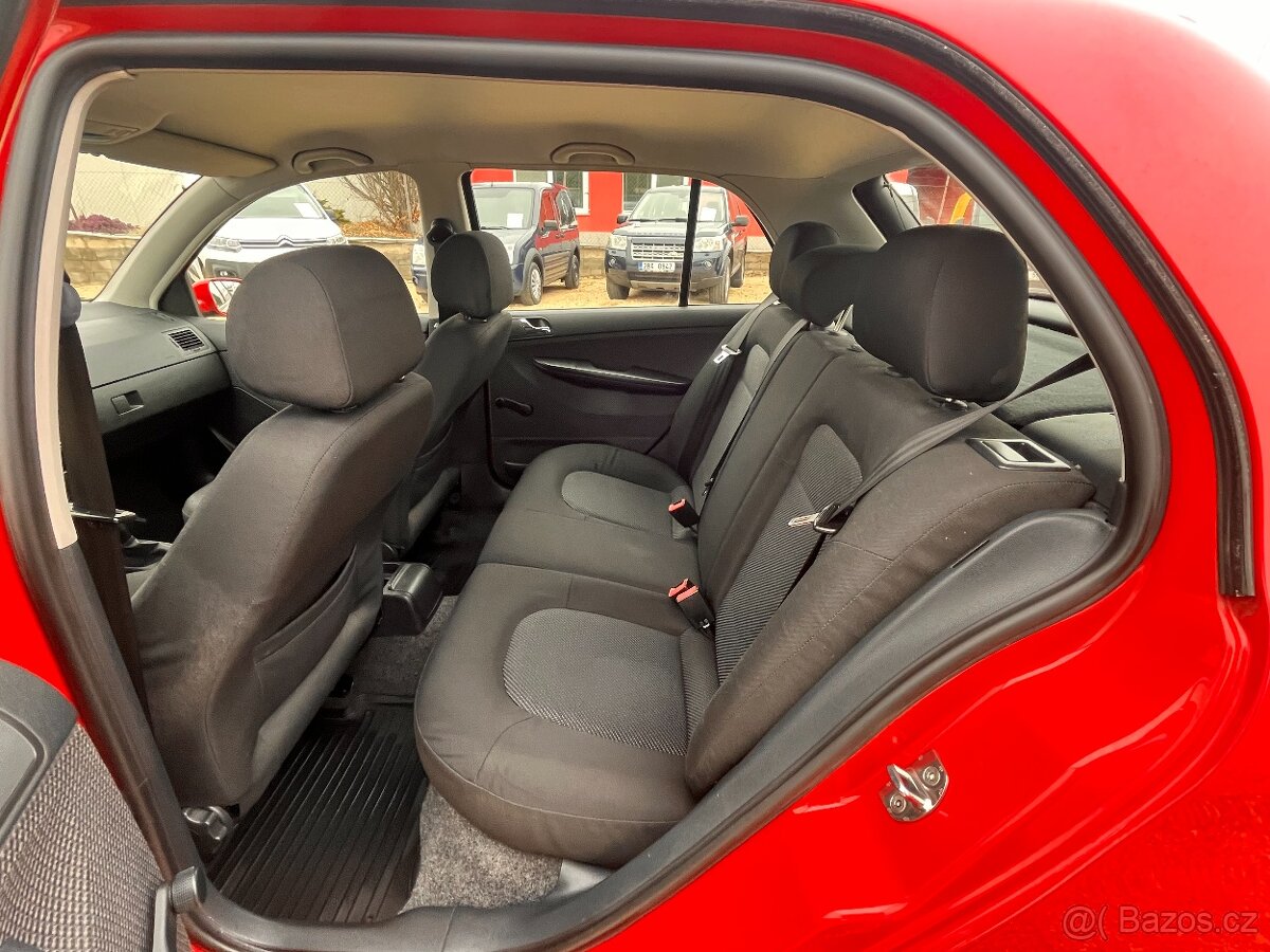 Škoda Fabia 1.2 HTP Ambiente - 14