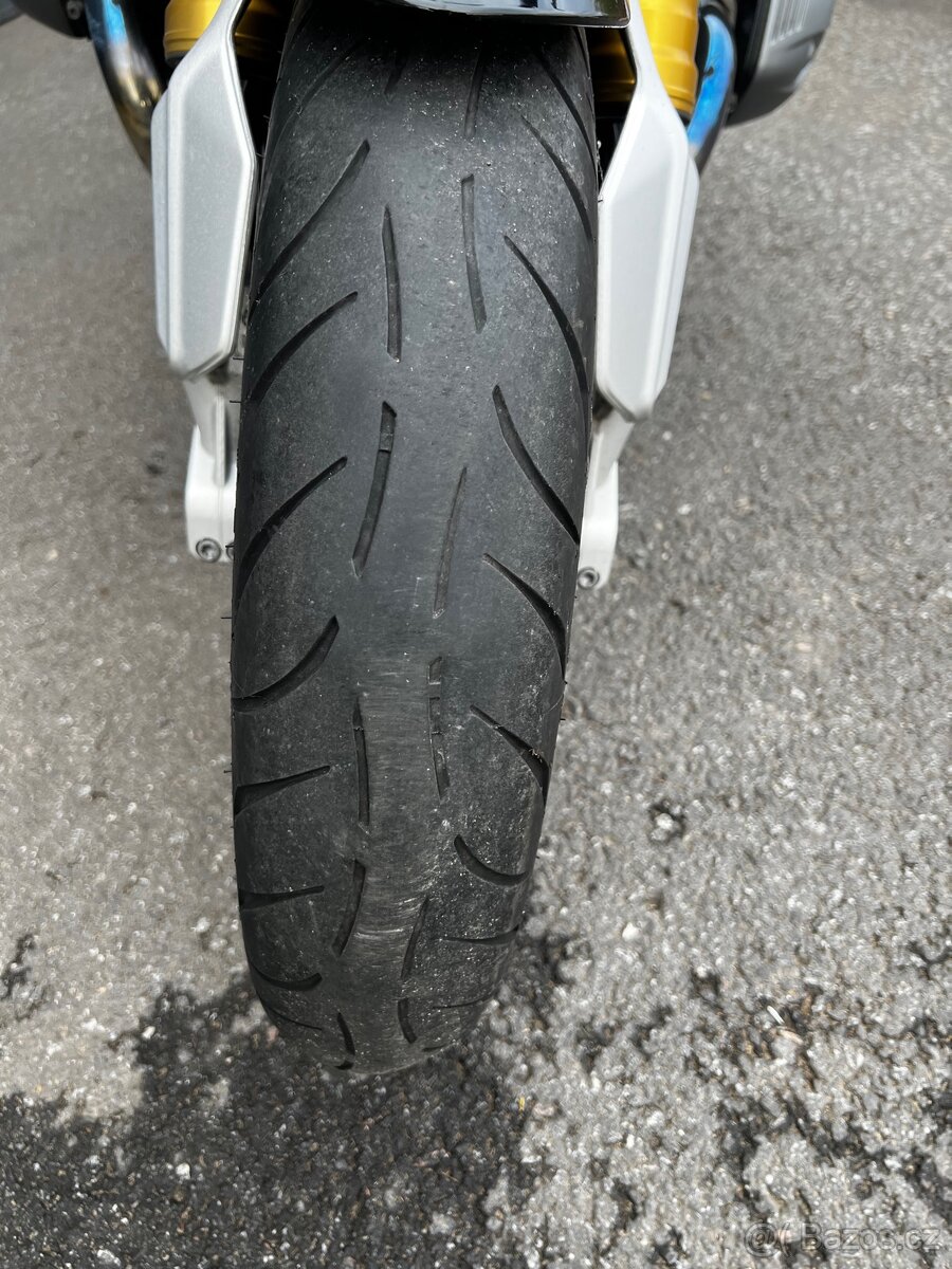 2016 BMW R nineT - 14