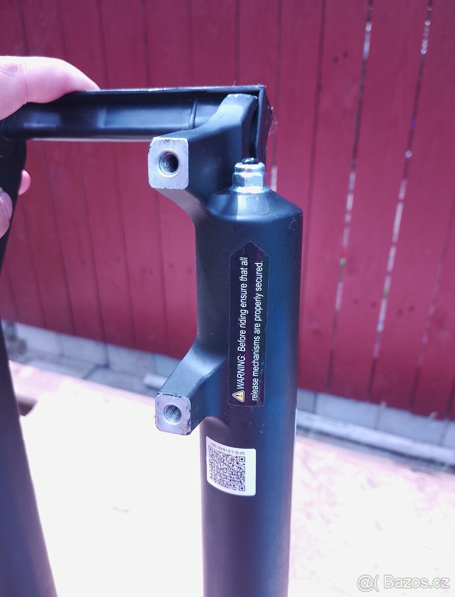 Odpružená vidlice SR Suntour XCM30, 29" - 14