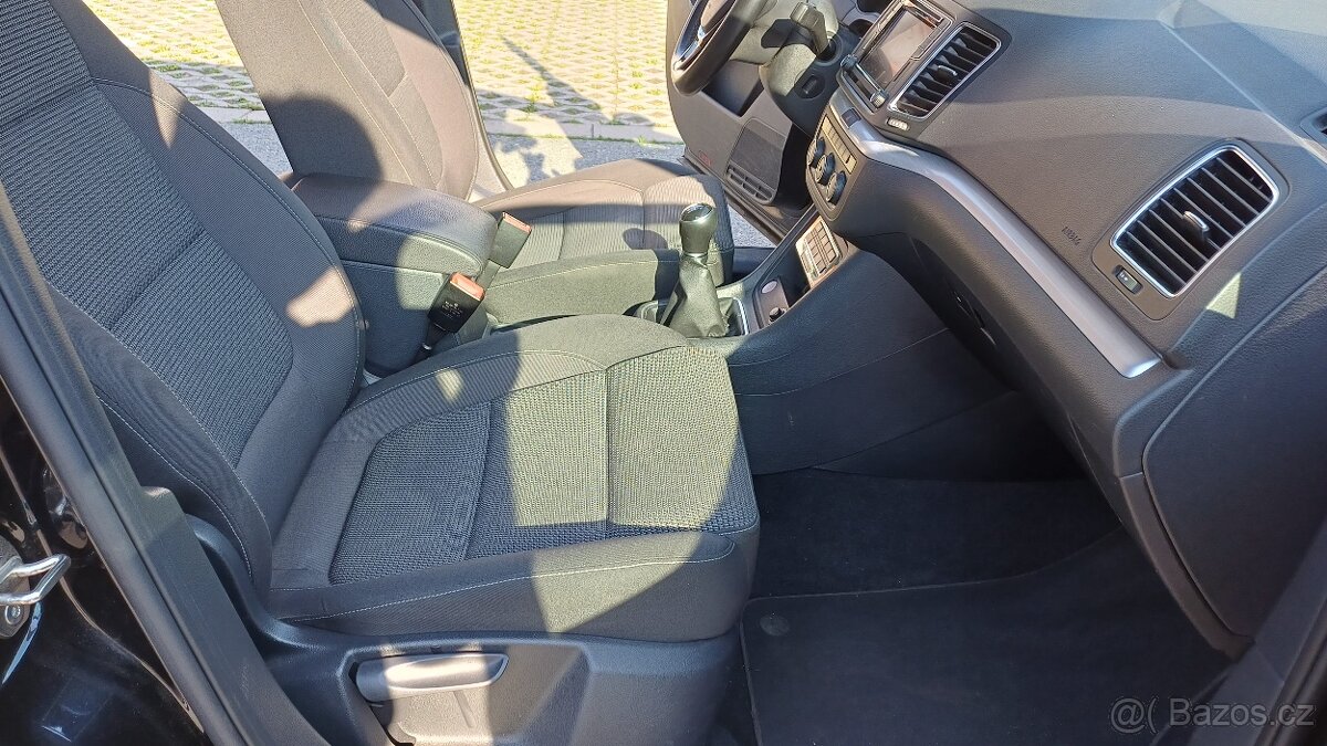 VW SHARAN 2.0 TDi, 110 kW, 7 míst, rok 2016 - 14