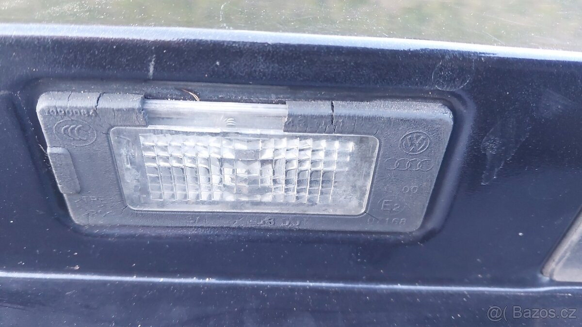 VW PASSAT B6 - DVEŘE KUFRU ČERNO-MODRÁ TMAVÁ - 14