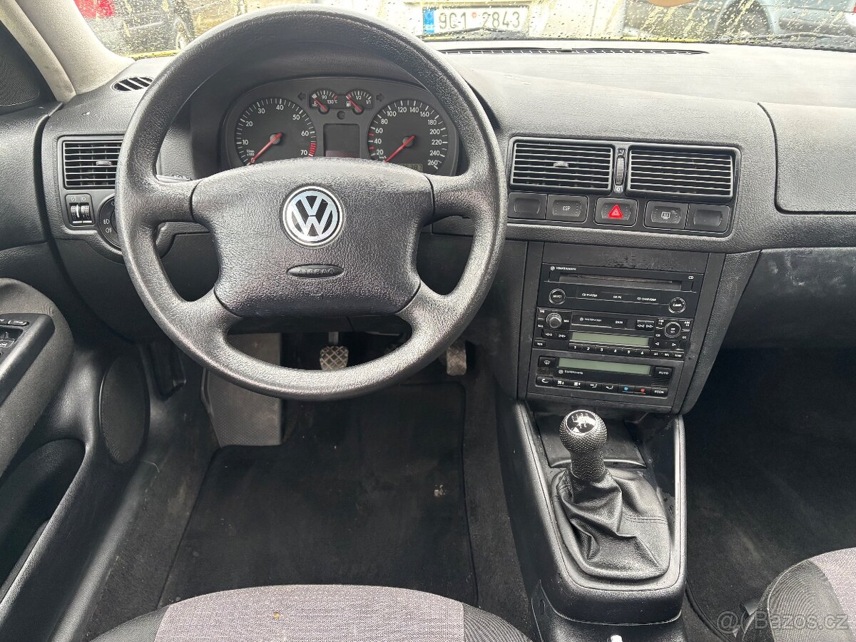 VW Golf IV 1.6i - 14