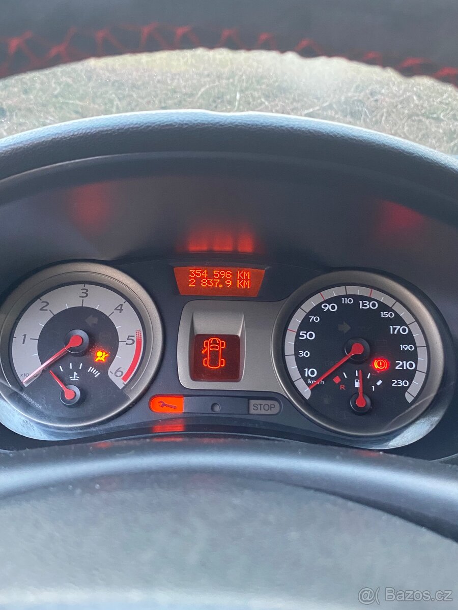 Renault Clio 1.5 dci 63 kw 2008 - 14