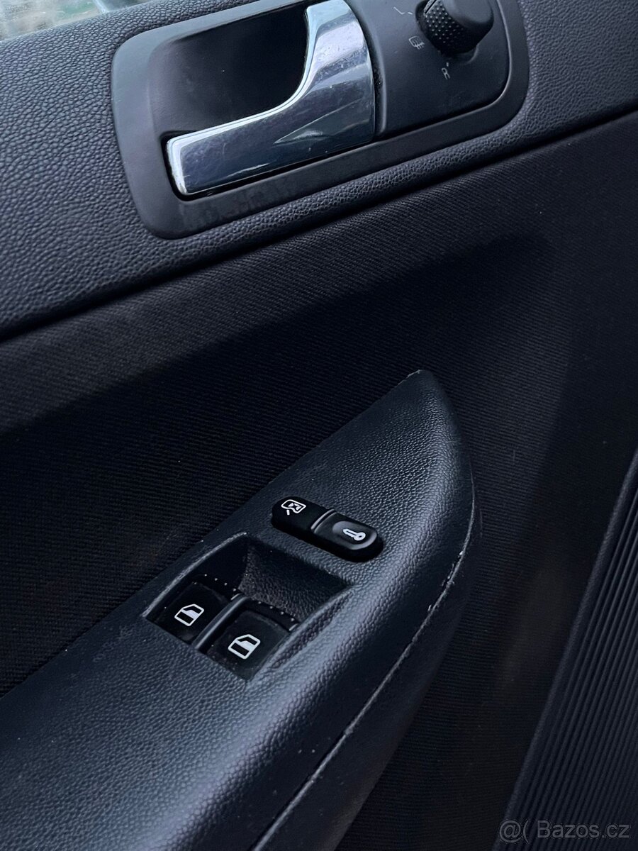 Škoda Fabia 1.4 BENZIN BEZ KOROZE 170 000km EXTRA VÝBAVA - 14